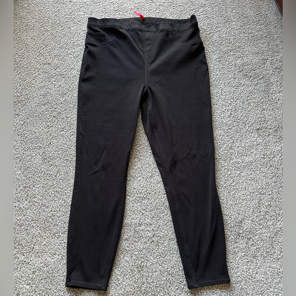 Very dark stretch denim leggings with a tummy panel